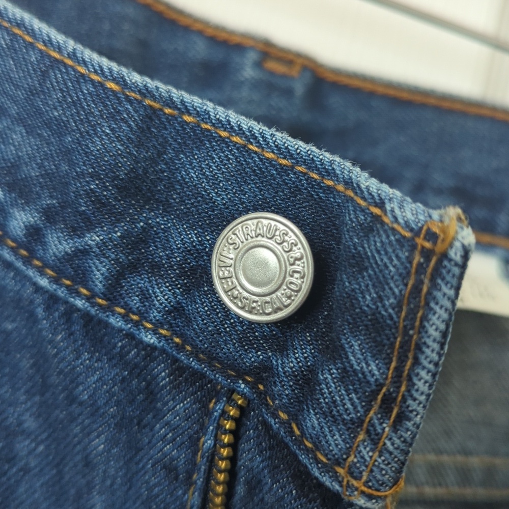 Levi's 90's Vintage 550 Dark Wash High Rise Relaxed Fit Tapered Leg Mom Jeans 18 - Picture 10 of 15